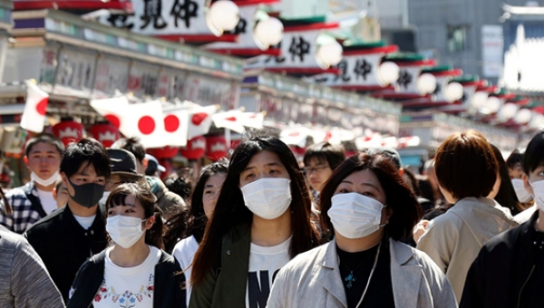 Япония продлит чрезвычайное положение еще на месяц